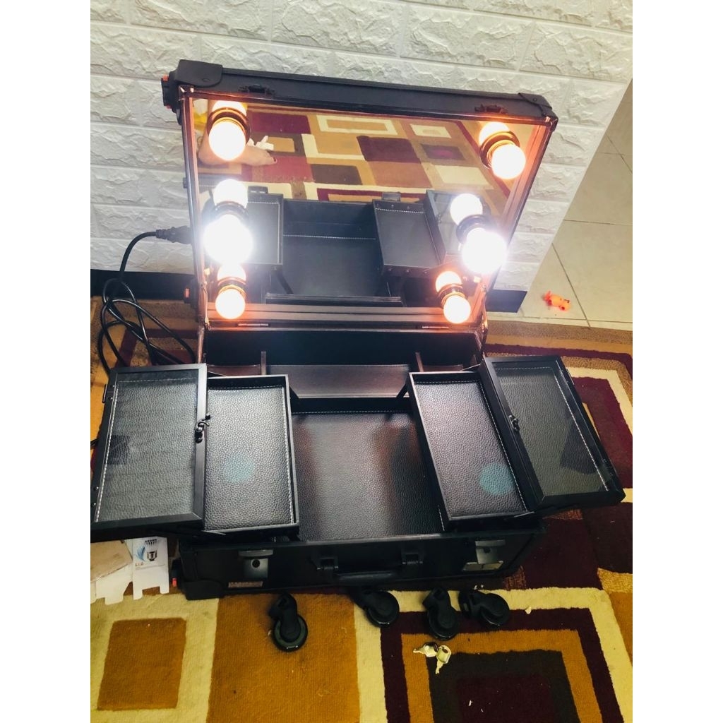 BEAUTY CASE MAKE UP MITSUTO PRELOVED LIKE NEW / KOPER MAKE UP