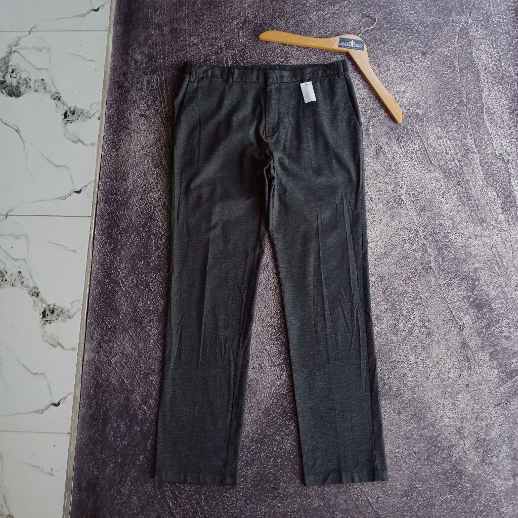Chino Pant Elfama sz 34 ((CKB15))