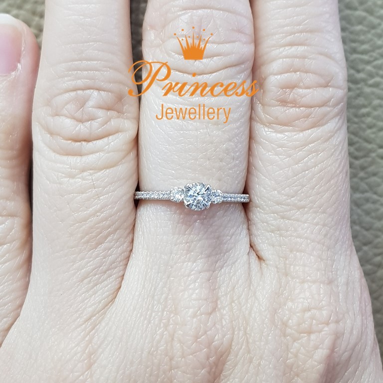 Cincin Berlian Trilogy PLR1183986 Princess Jewellery