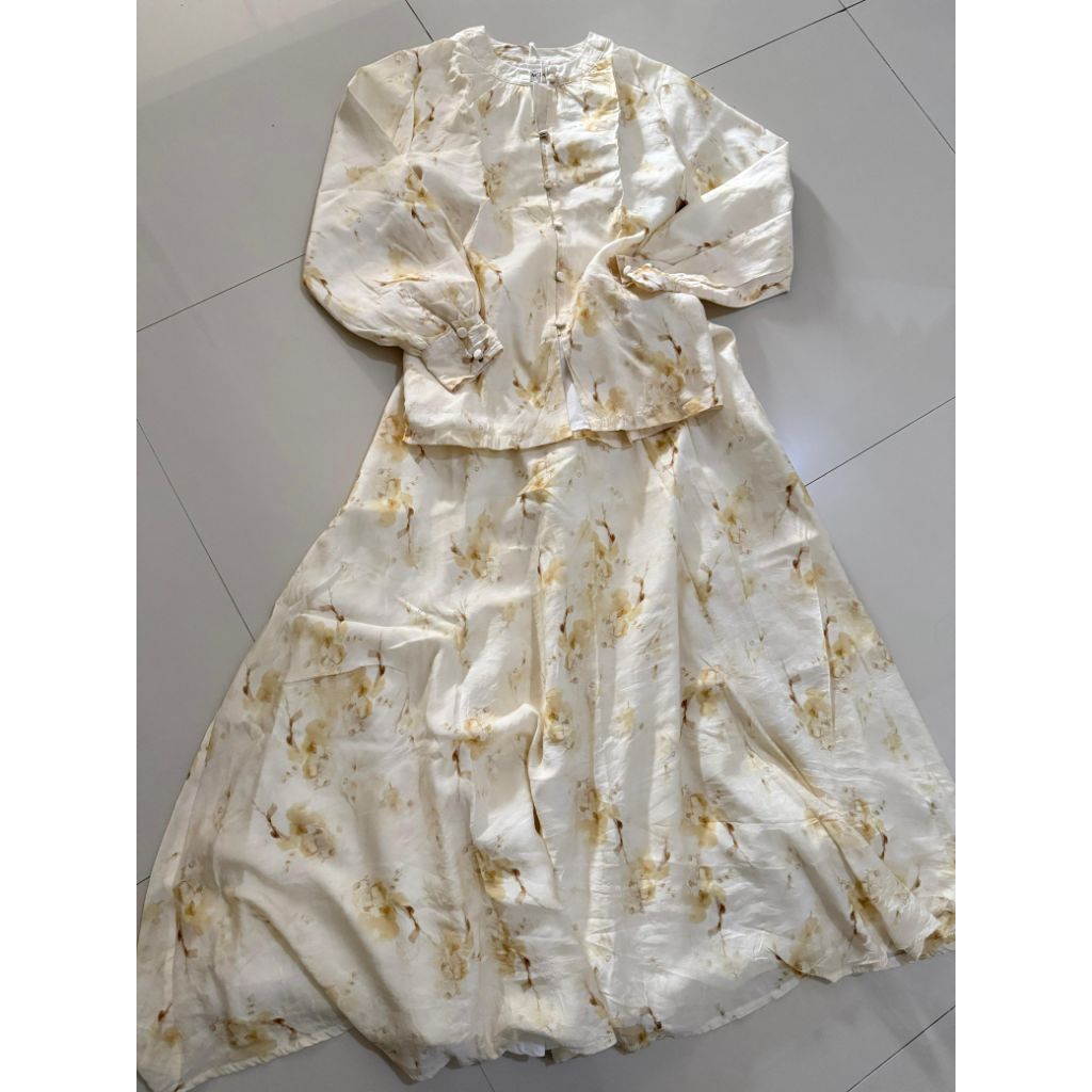 preloved gracias label kirana set yellow s (tanpa selendang)