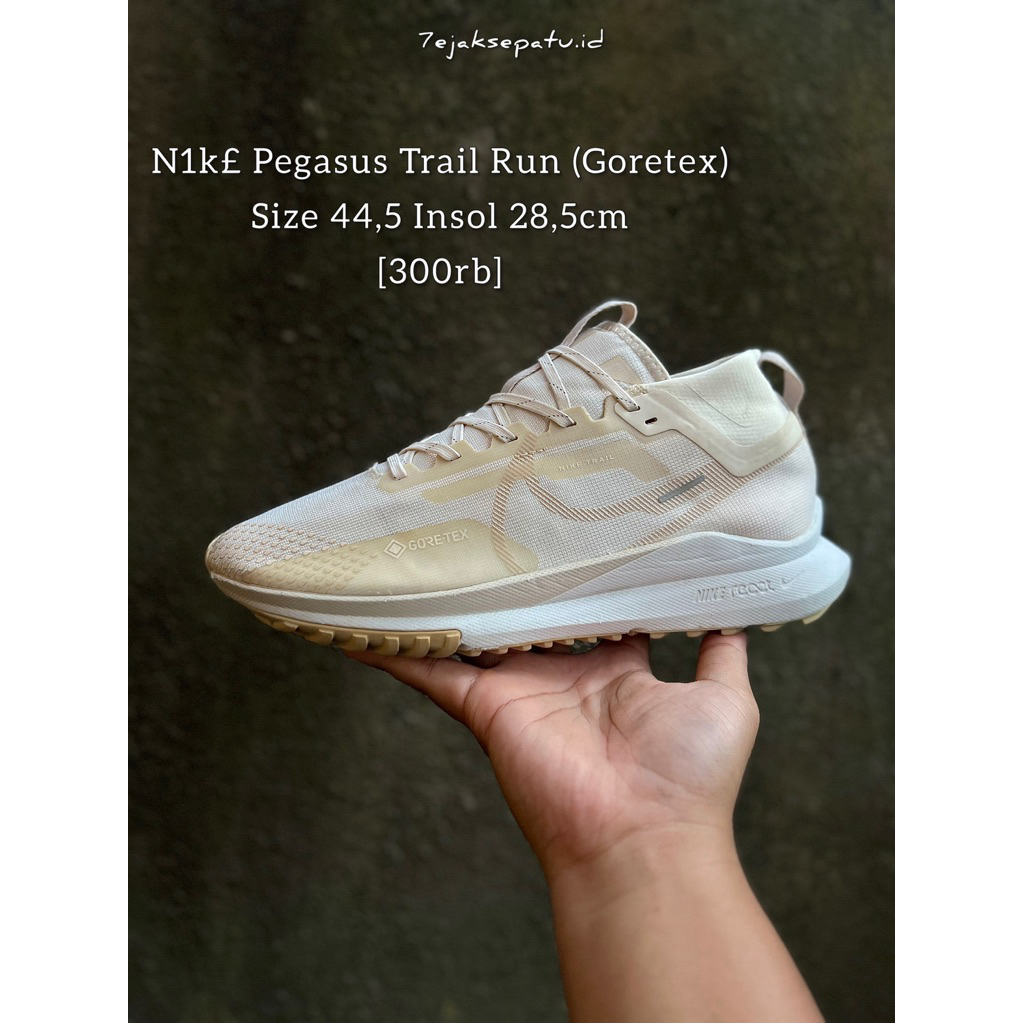 sepatu outdoor size 44,5