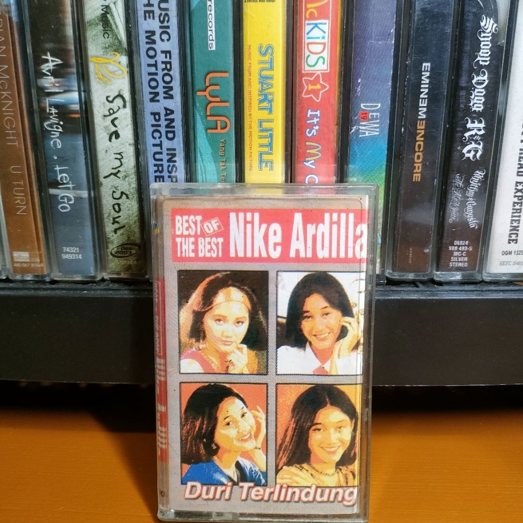 Kaset Pita Nike Ardilla Best Of The Best Duri Terlindung baca deskripsi