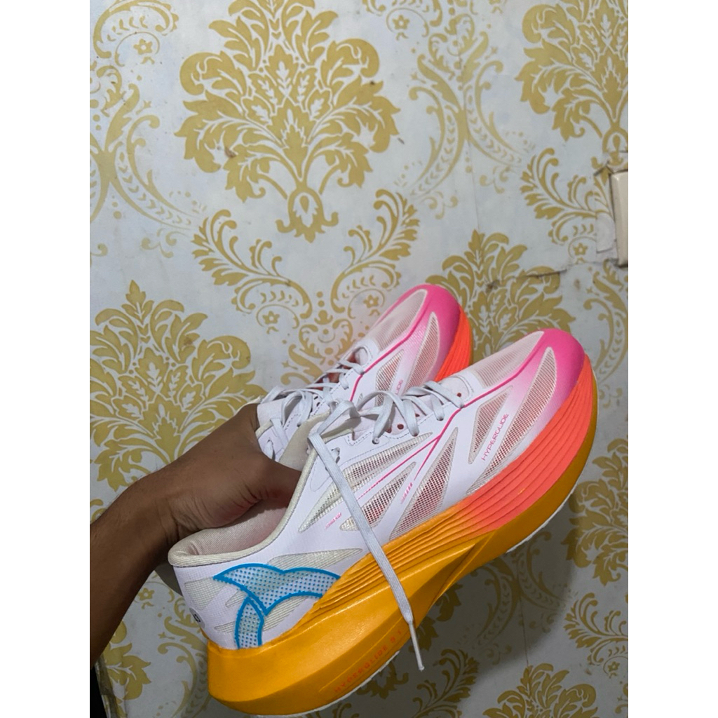 sepatu runing