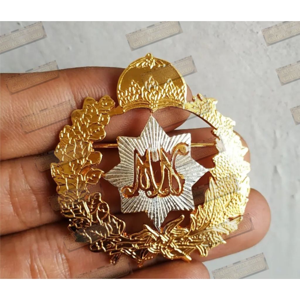 Aksesoris Baju Beskap Bros Pin Logo Mangkunegara Kuningan Sepuh Emas