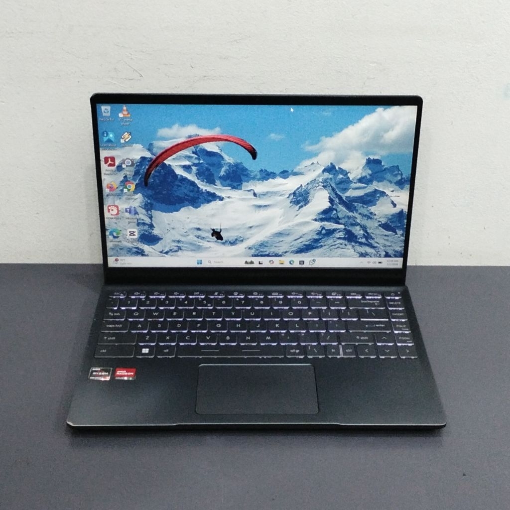 Laptop Msi Modern 14 B5M Amd Ryzen 7-5700U RAM 8GB SSD 512GB