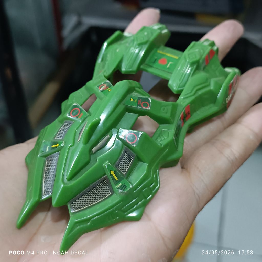 Crush Gear Cover Fangdasher Bandai