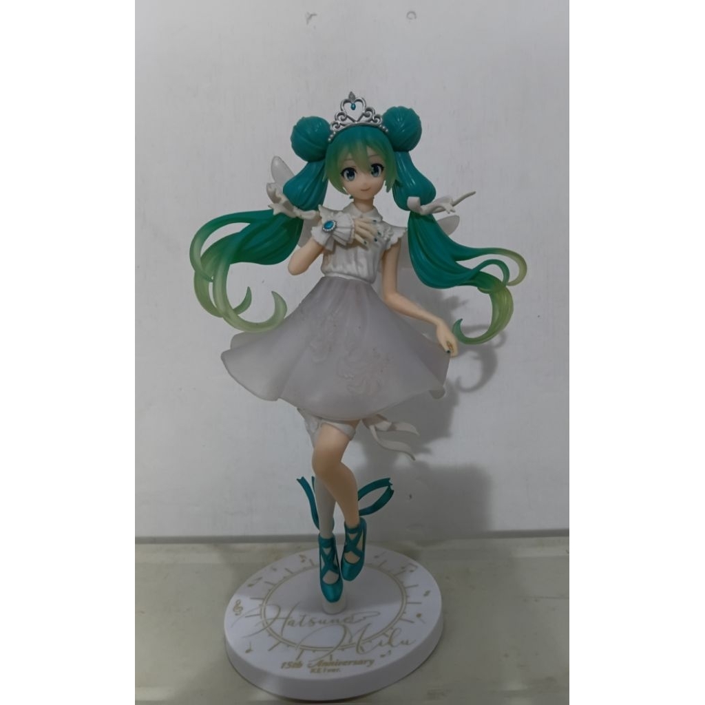 Hatsune Miku Figure Sega Preloved