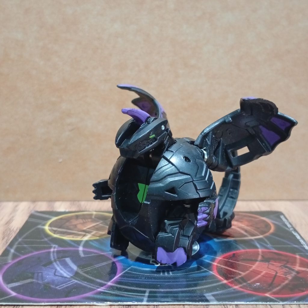 Bakugan Dragonoid Darkus Battle Planet