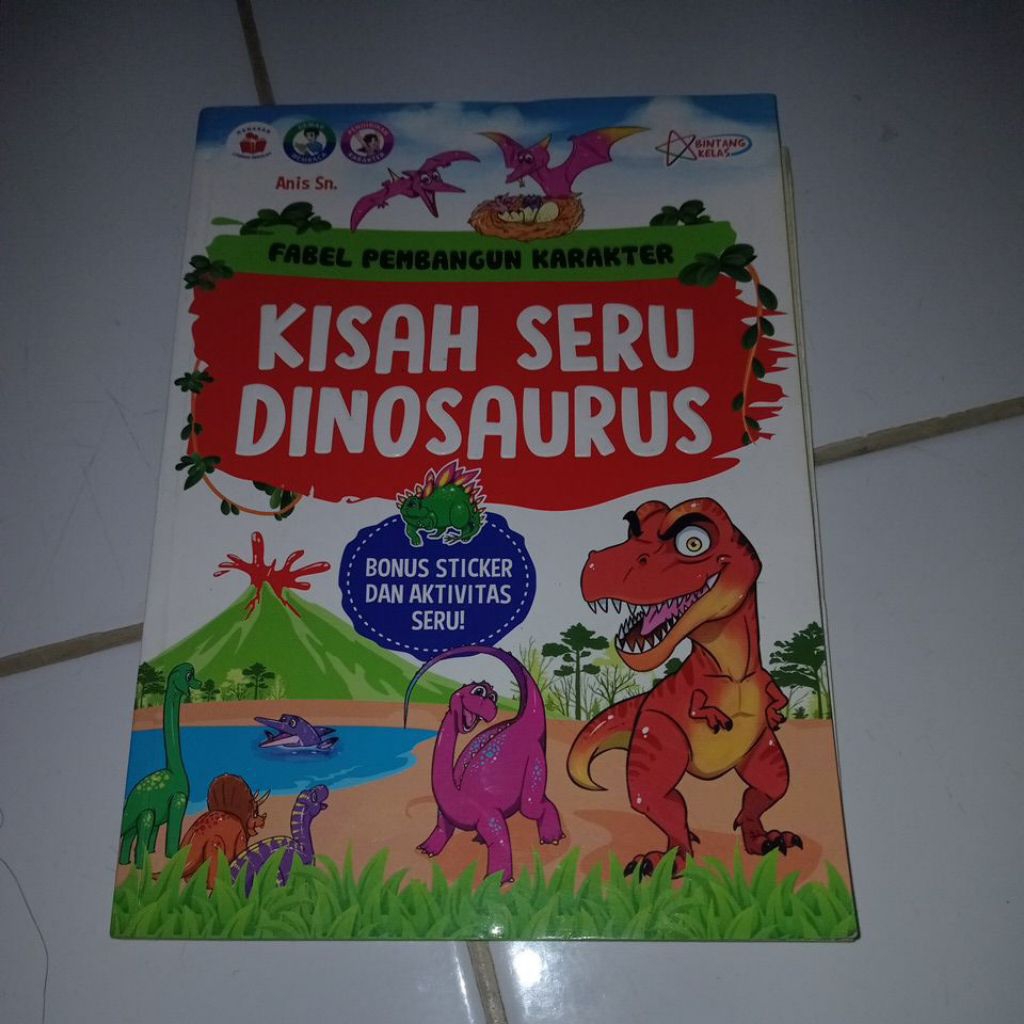 buku fabel pembangun karakter, kisah seru dinosaurus