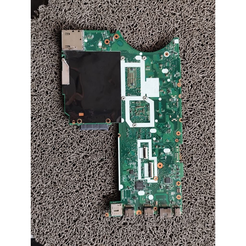 Mobo Main Board Mother Board Lenovo Thinkpad T470P Core i5-7440HQ + Nvidia GeForce 940MX 2GB Virtual