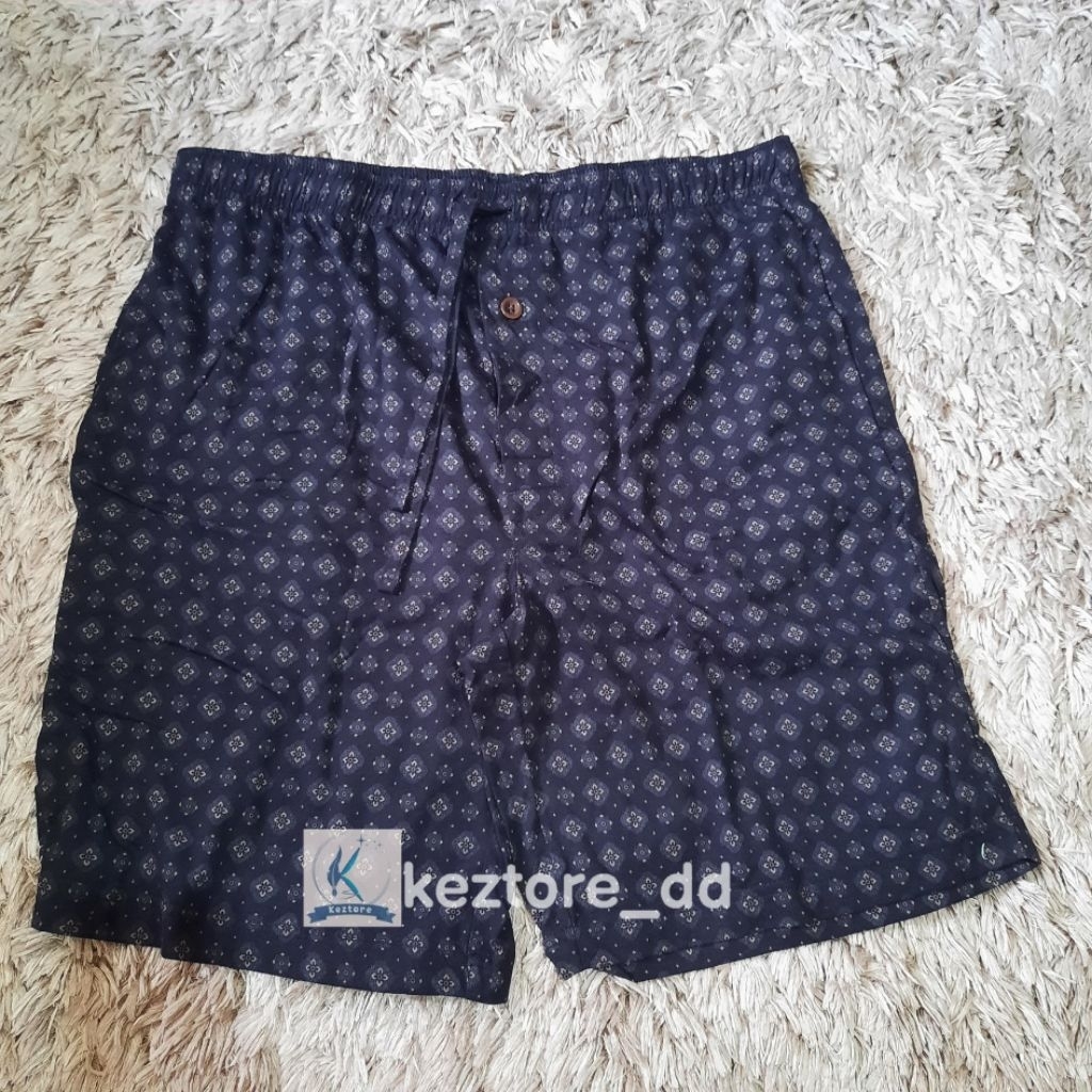 Preloved Celana Pendek Pria Katun Rumah Santai Stafford Size L Warna Hitam