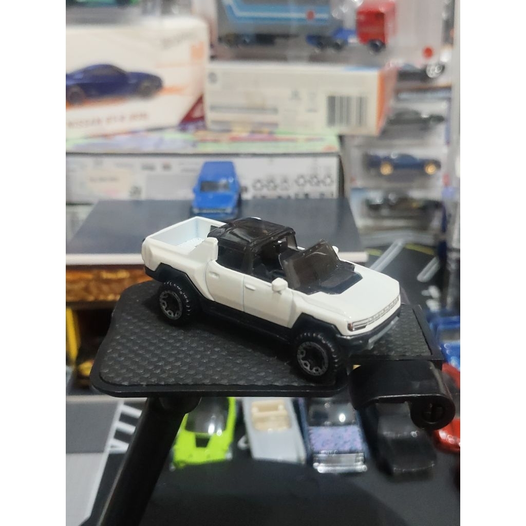 HotWheels GMC Hummer EV Putih Loose