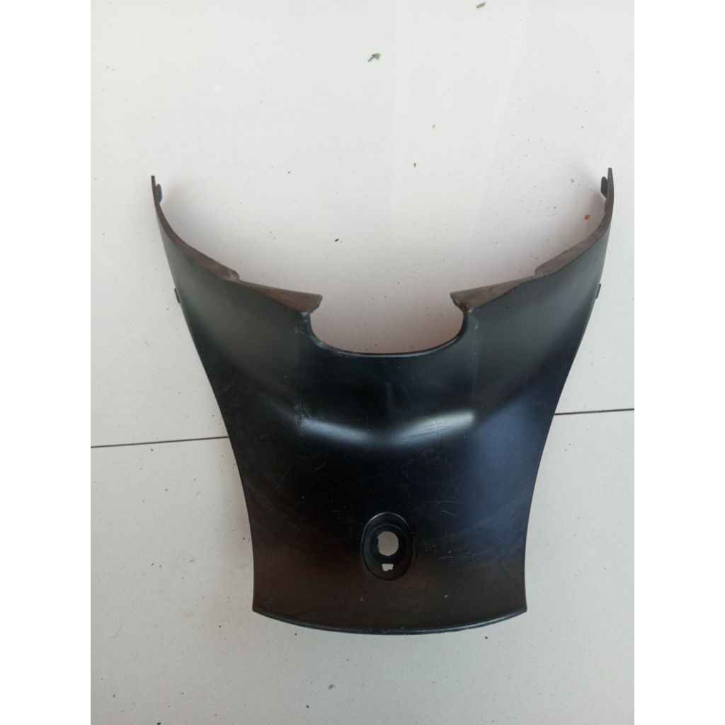 cover center  /cover tutup box bagasi bawah jok Supra 125 helm in -KYZ- original copotan