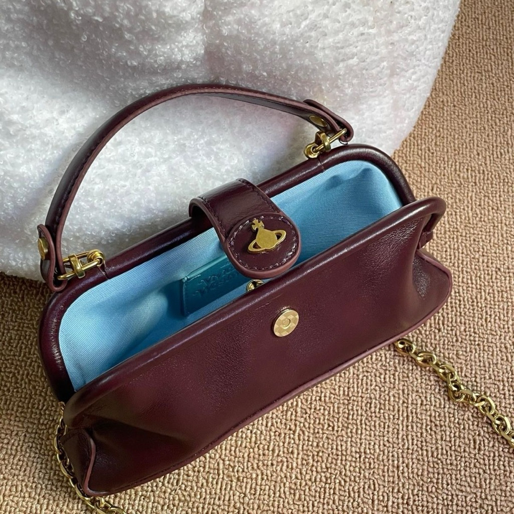 viviene westwood vintage pouchbag