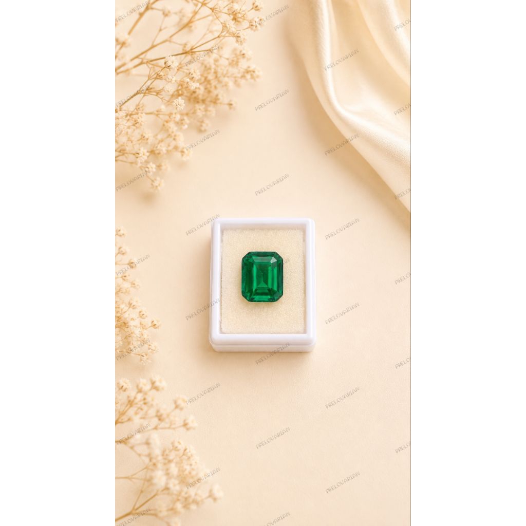 Hydrothermal Emerald Hijau Emerald Cut Premium Loose Stone AAA