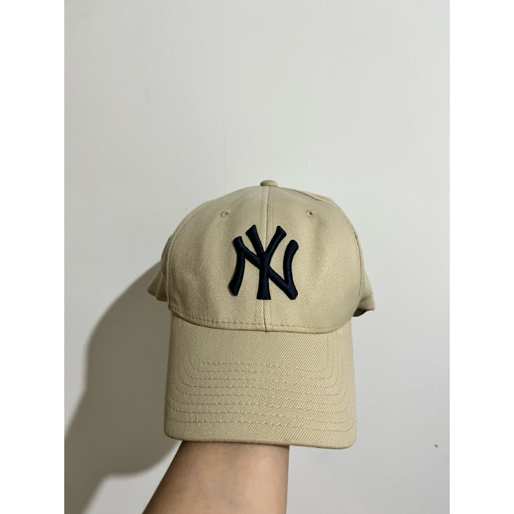 MLB NY Yankees Beige Cap