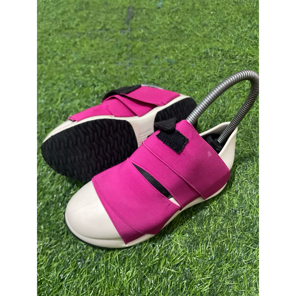 sepatu anak fessura size 30