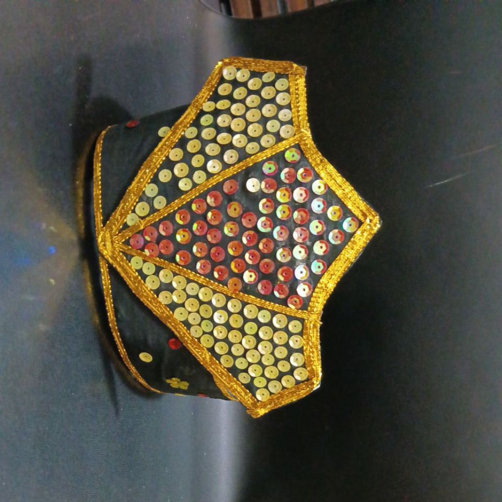 TOPI ACEH TOPI TARI TRADISIONAL ACEH TARI SAMAN