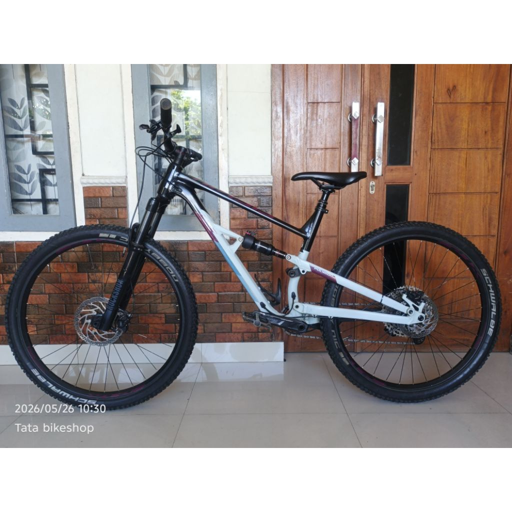 sepeda gunung Fullsus Polygon Siskiu D7 2021 scond