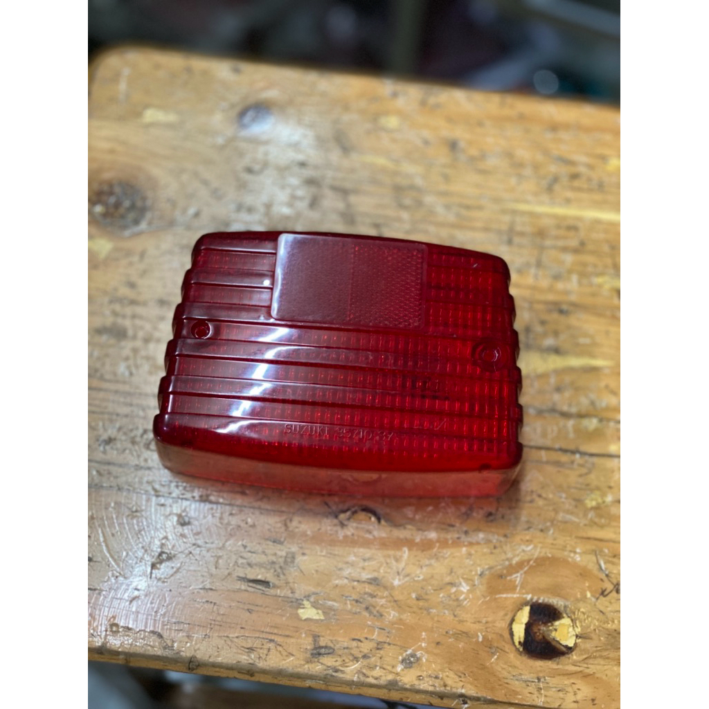 mika stoplamp mika lampu belakang mika stop Suzuki trs TRS TRZ original baru nos