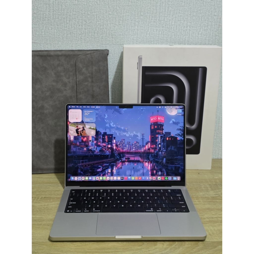 Macbook Pro 14" M5 16/1tb second ibox