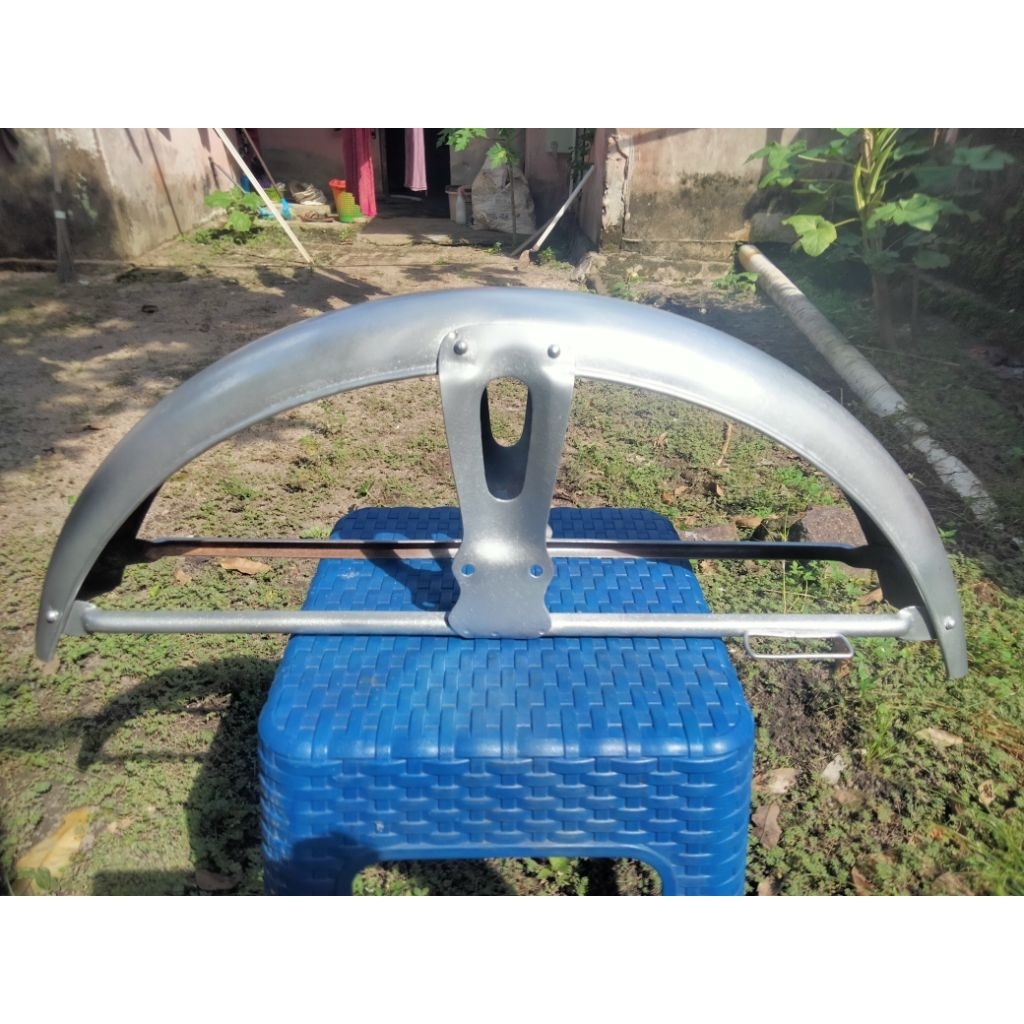 Spakbor depan Honda CB 100 CG 110 S90z