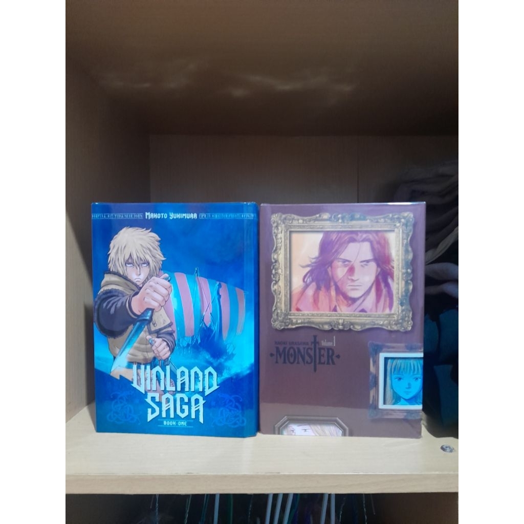 manga vinland saga & monster vol 1