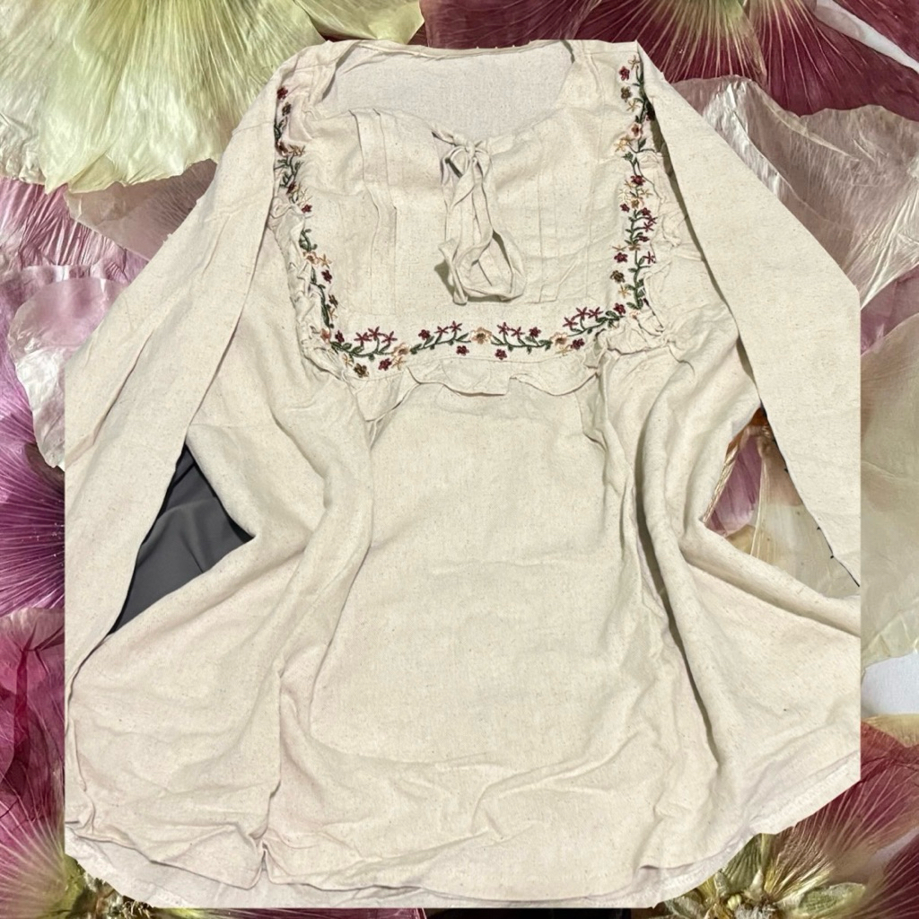 NEW Chic Vintage Beige Embroidery Blouse