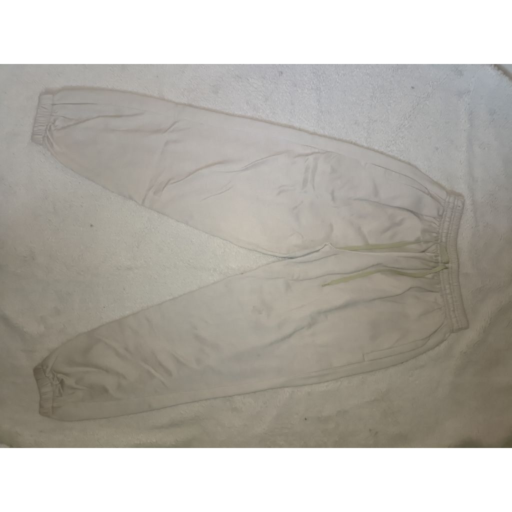 Jogger Pants Ivory Wanita Preloved Cream Beige Casual