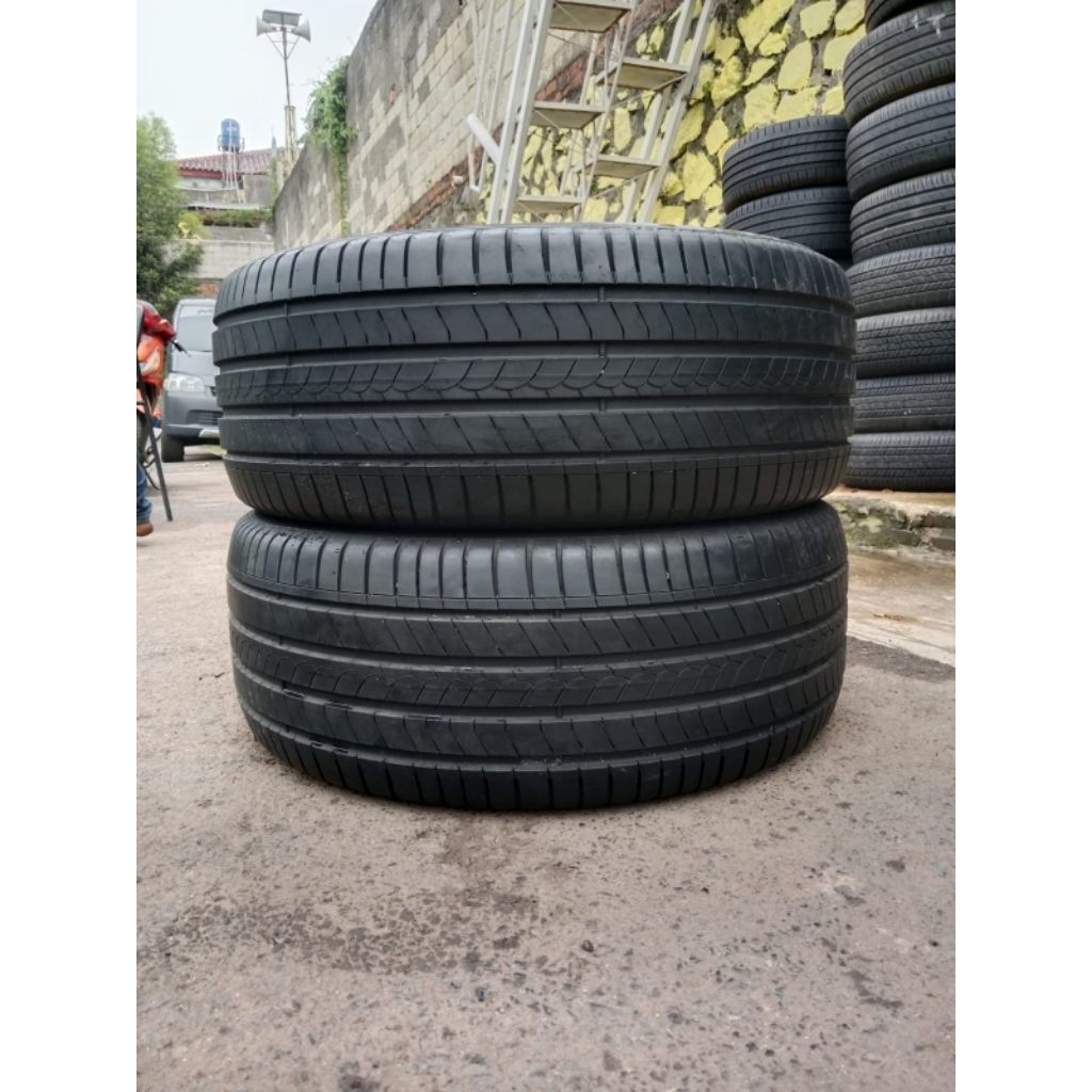 Ban Pirelli Cinturato Rosso 245/50 R18