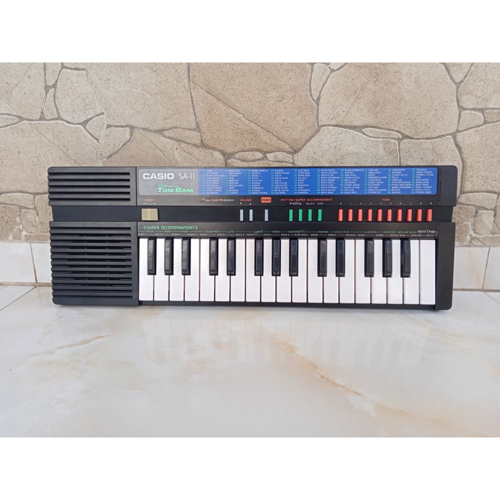Piano CASIO SA11