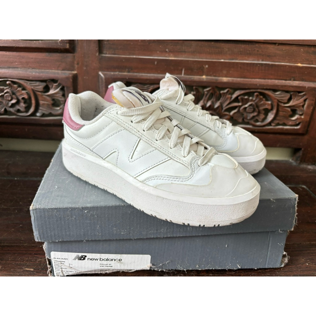 PL CT302  Sepatu NB