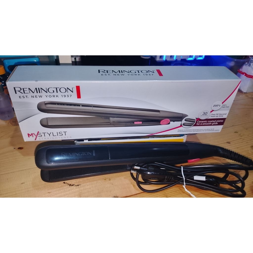 Remington Catokan Pelurus Rambut SIA100