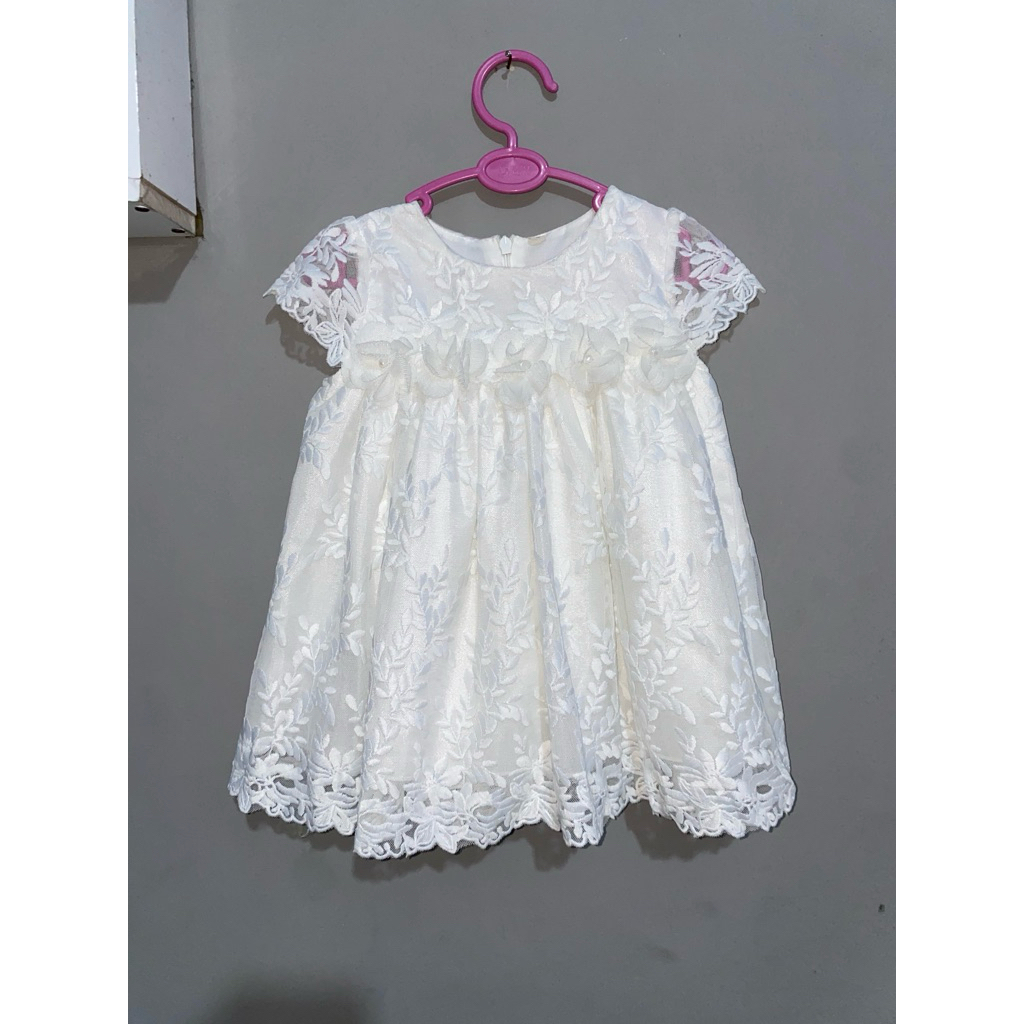 PRELOVED GAUN BAYI LIKE NEW