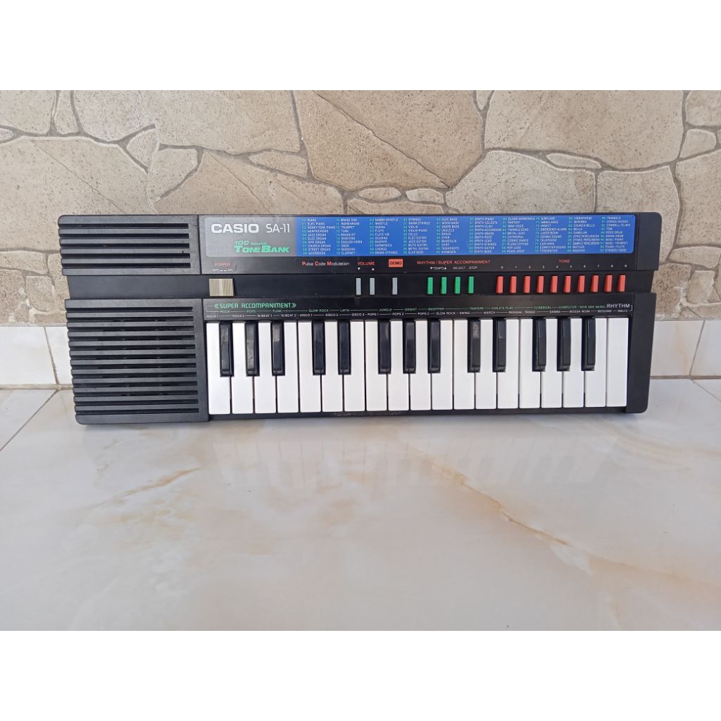 Piano CASIO SA11