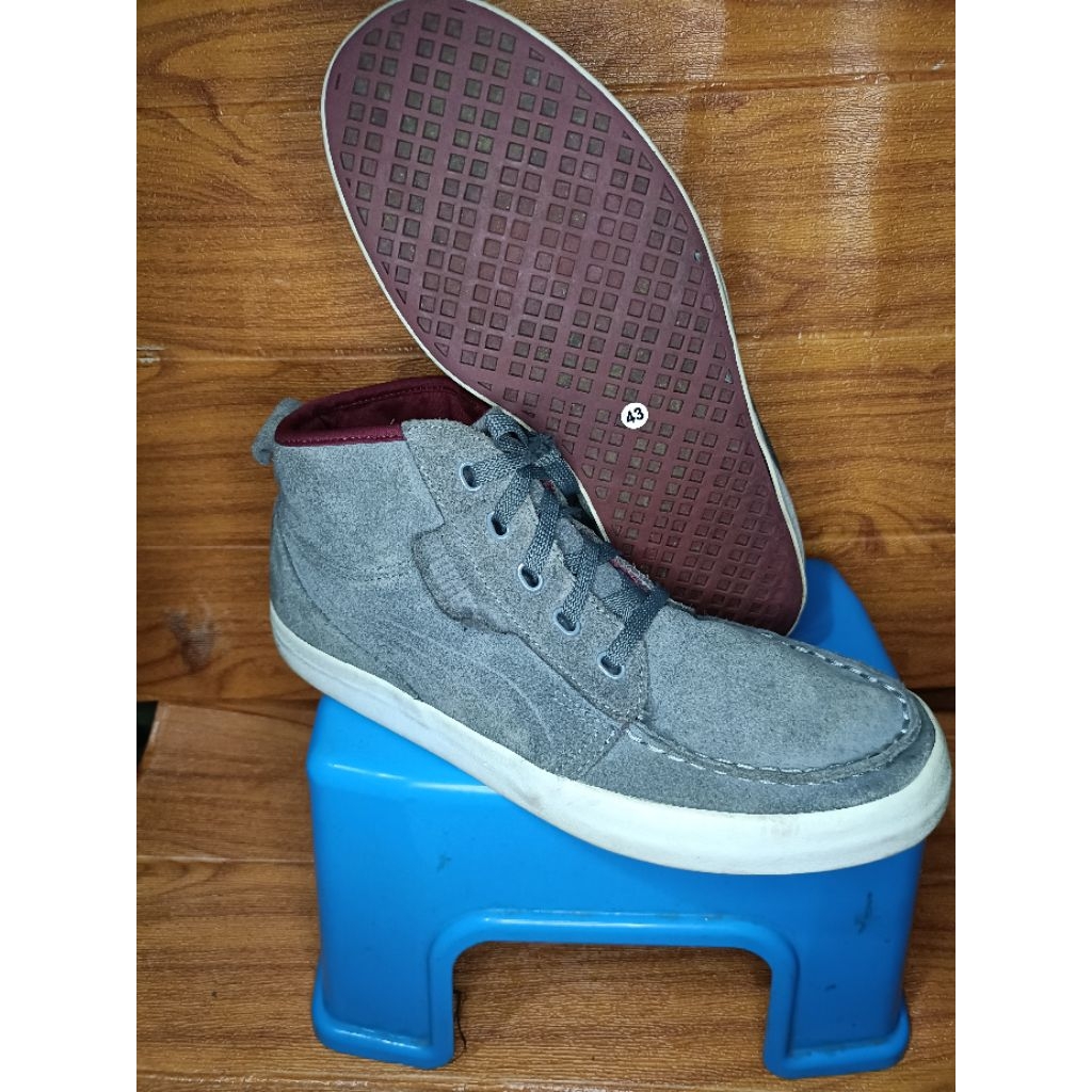Sepatu Kulit Suede PUMA MOCTOE size 43