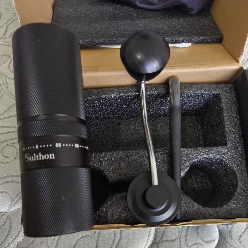 Sulthon Manual Grinder Titanium Burr