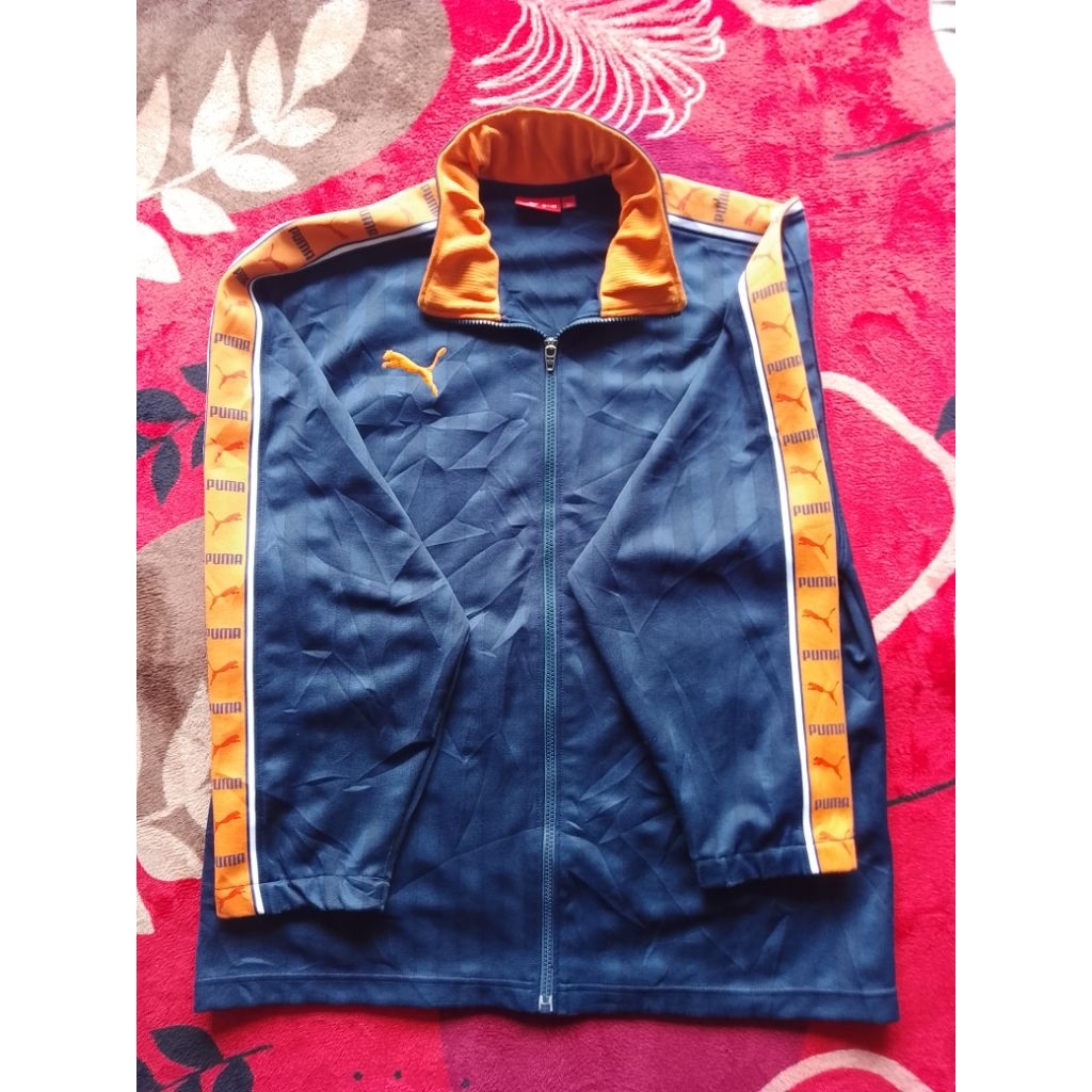 tracktop PUMA tapped