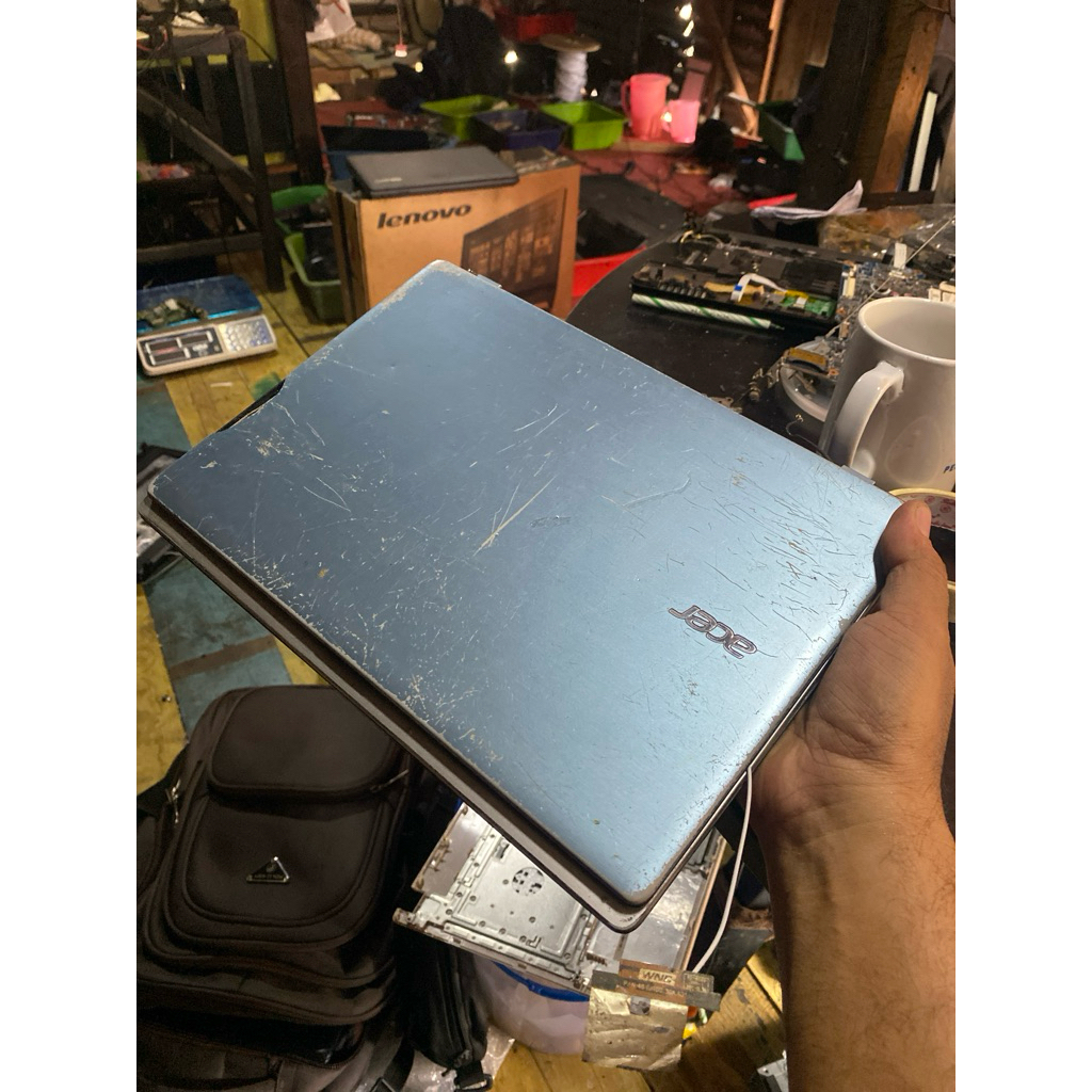Casing frame Acer aspire v5 132