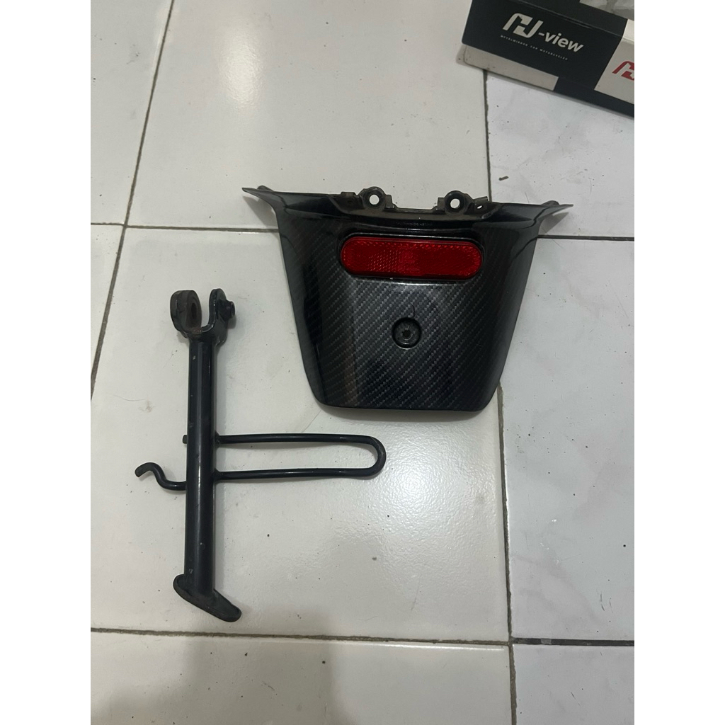 Standar Samping, Spakbor Carbon Vespa Matic
