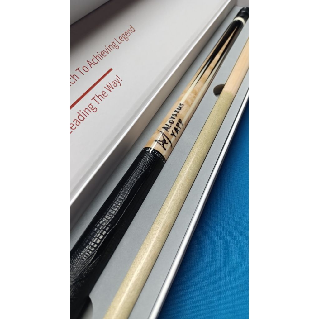 Universal Cue RH01 Aloysius Yapp Series - Tandatangan asli Yapp - RH 01 Butt Shaft Radial inlay Cuel