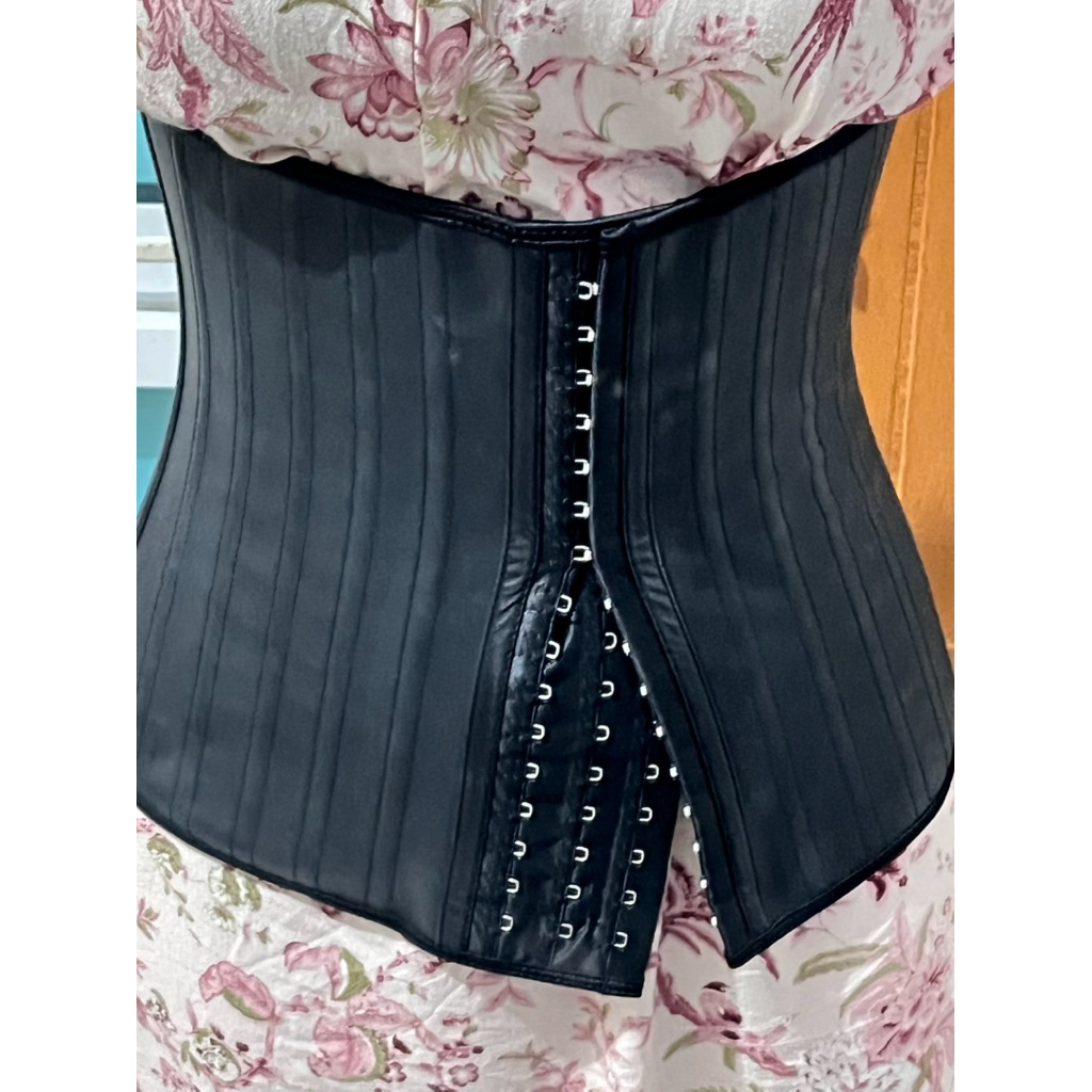 [PRELOVED] Maternity Korset - Eve Maternity Korset - Korset Latex - Korset Pelangsing