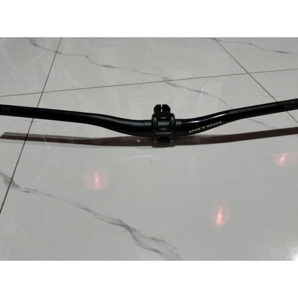 Handlebar Patrol + stem Kore original