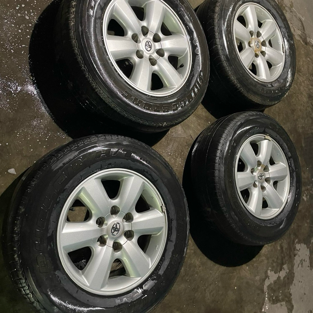 velg Original oem ban Toyota Fortuner R17