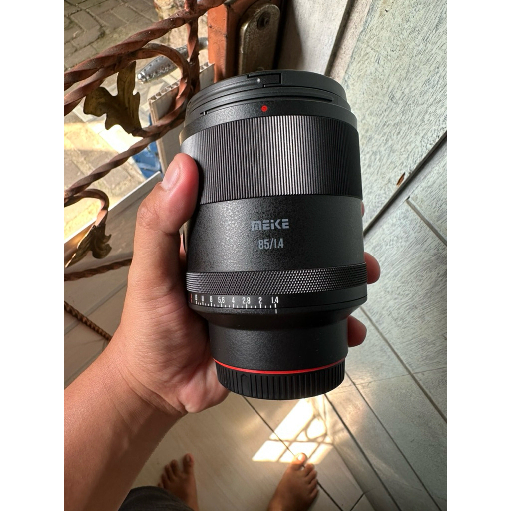 meike 85mm f1.4 Lmount
