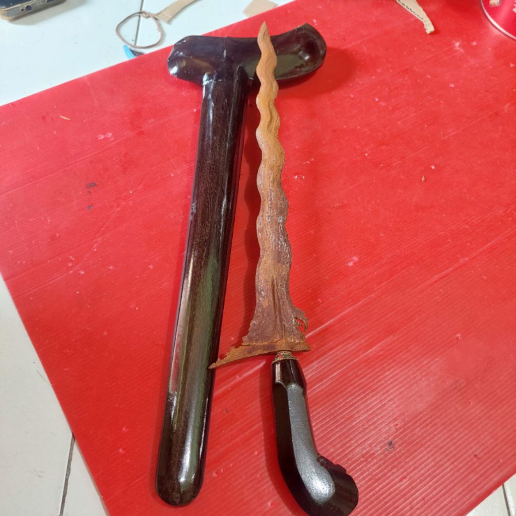 sengkelat sepuh komplit warangka