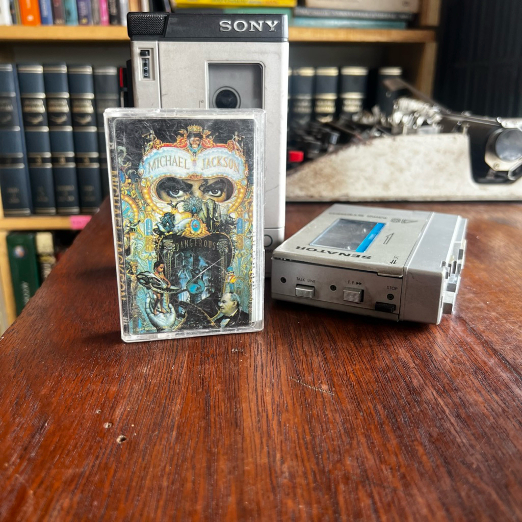 Kaset Michael Jackson Dangerous