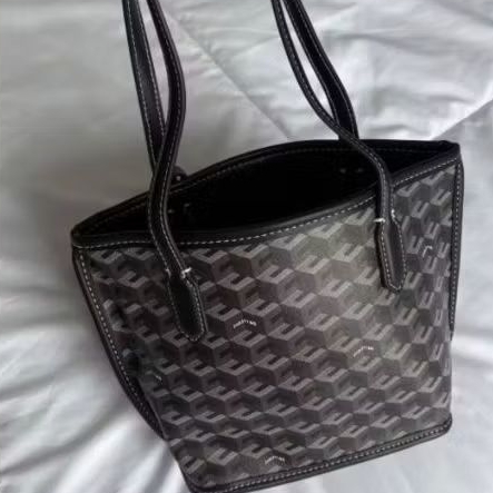 preloved christy ng