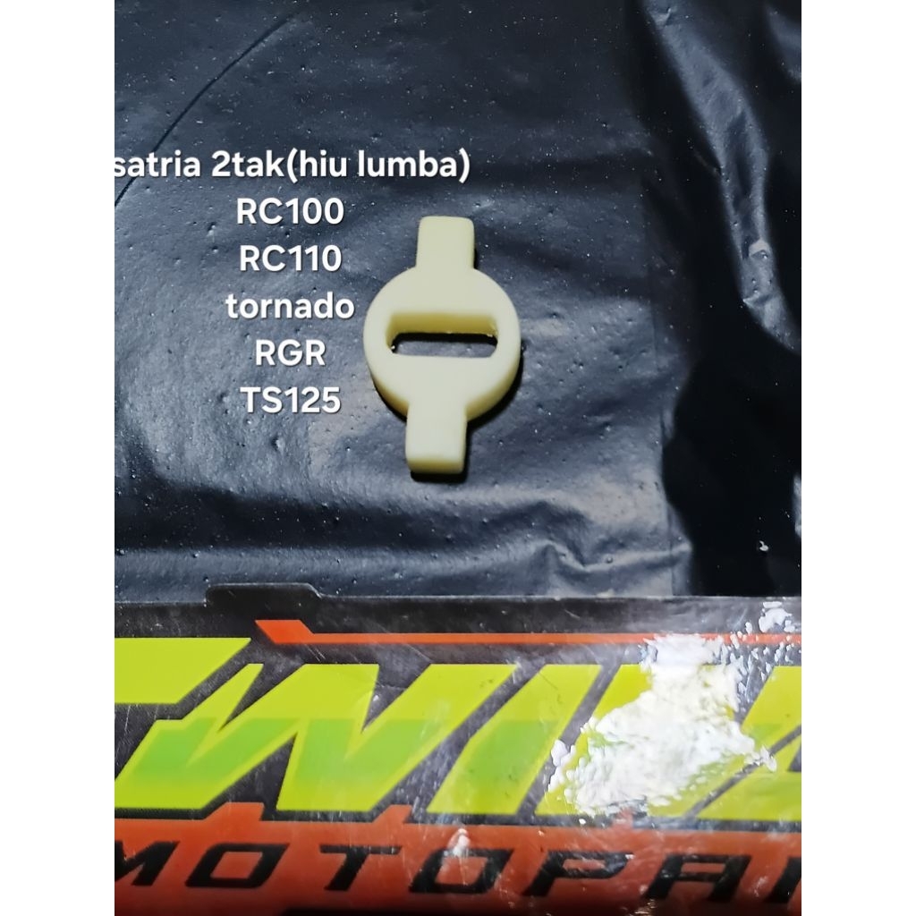 spacer plastik pompa olli samping satria 2tak A100 tornado RGR crystal rc100/110