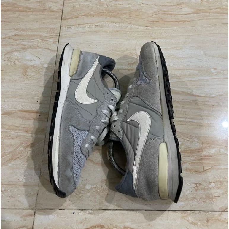 Sepatu Nike Air Internationalist Wolf